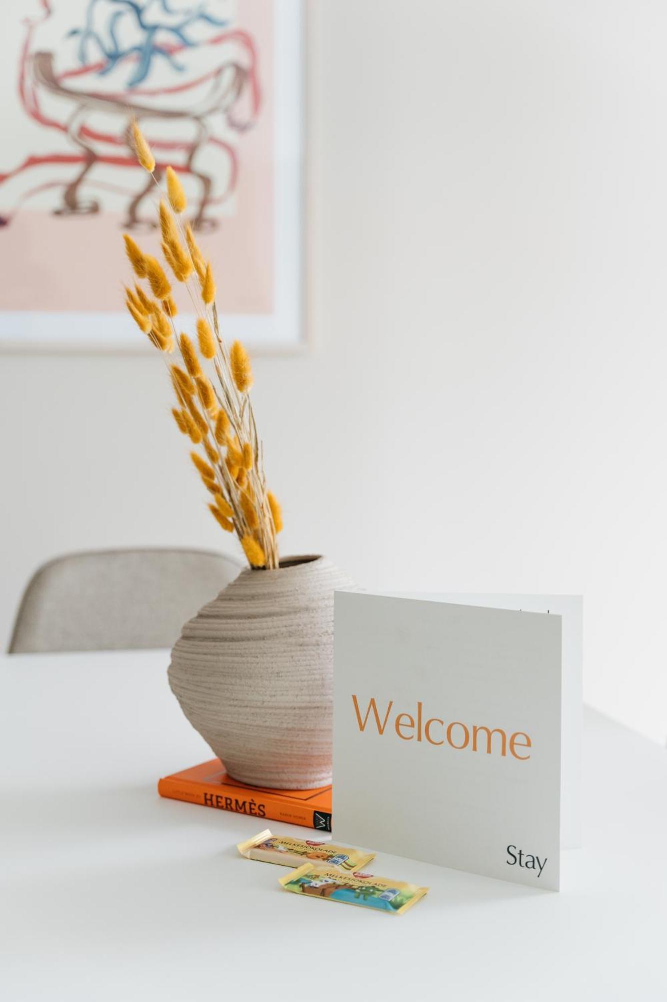 Stay L Urban - Spacious Apartment With Private Terrace Bergen Bagian luar foto
