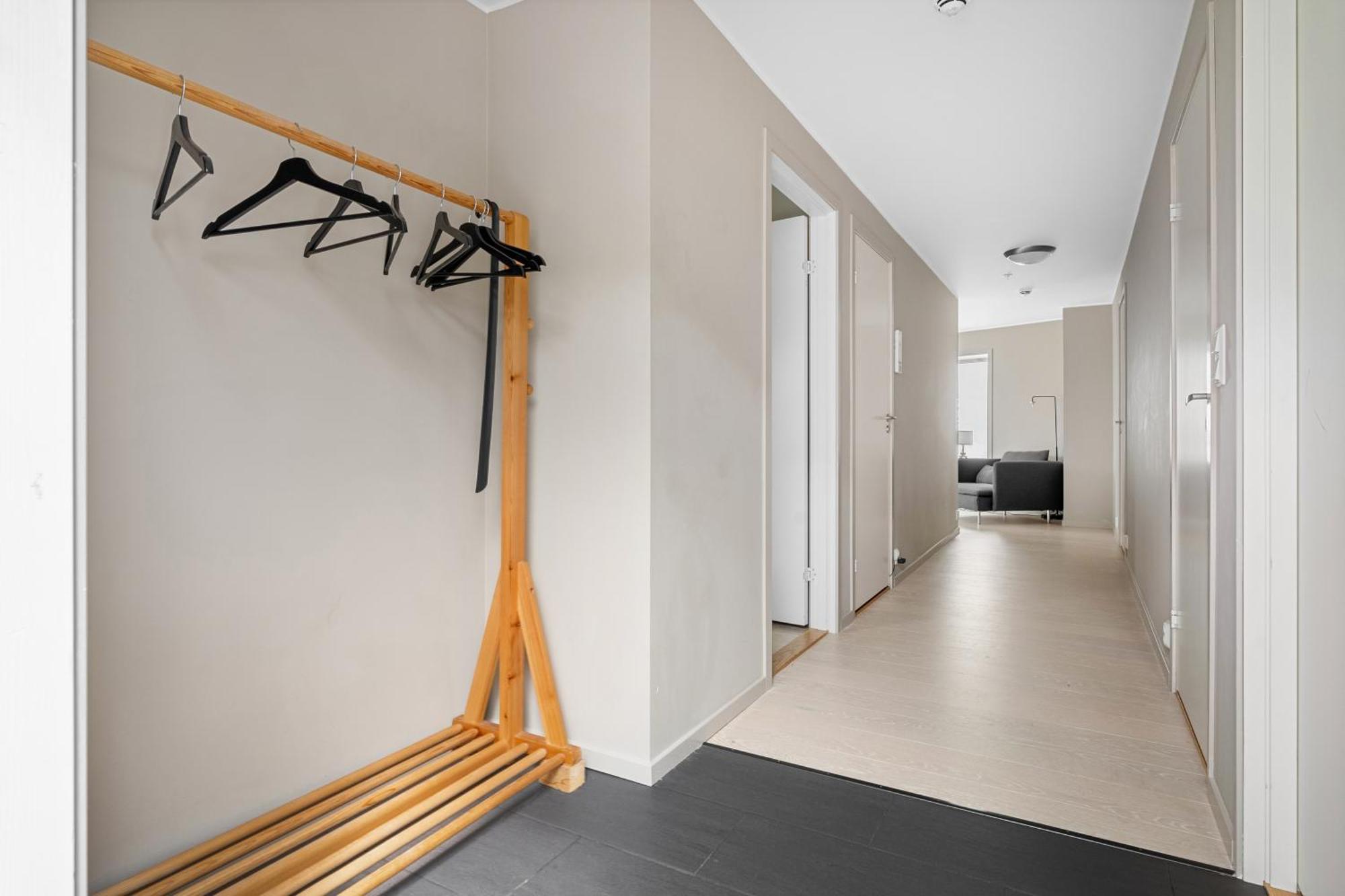 Stay L Urban - Spacious Apartment With Private Terrace Bergen Bagian luar foto